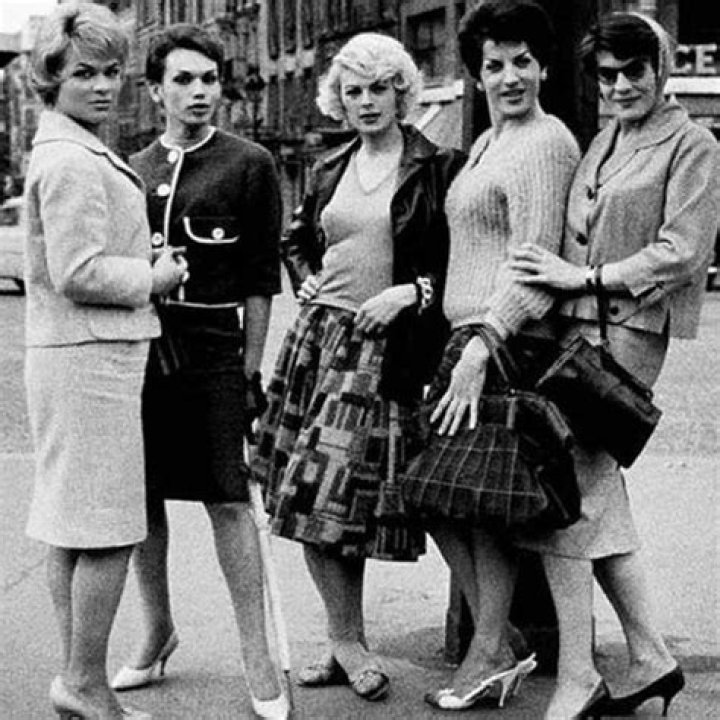 A Brief History Of Crossdressing