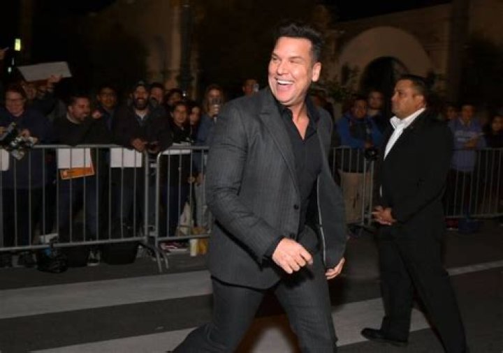 Dane Cook Net Worth, Wife, Age, Height and Bio