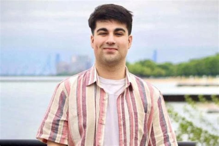 
Daniel Moshi, 17, Unexpectedly dies While Singing Solo at a Choir Event 