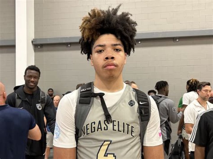 Darcy Stokes Height, Weight, Net Worth, Age, Birthday, Wikipedia, Who, Nationality, Biography