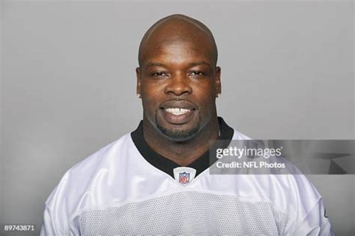 Darnell Dinkins Biography, Age, Height, Wife, Net Worth, Family