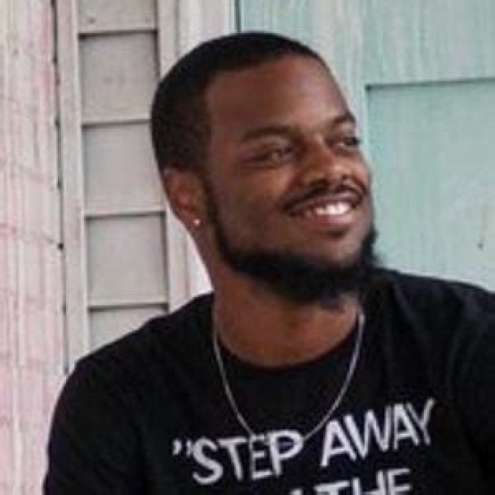 Darryl Mayes (TikTok Star) - Age, Birthday, Bio, Facts, Family, Net Worth, Height & More