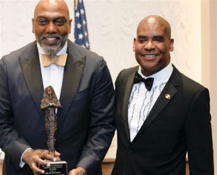 Deb Smikle Net Worth, Age, Height, Wife