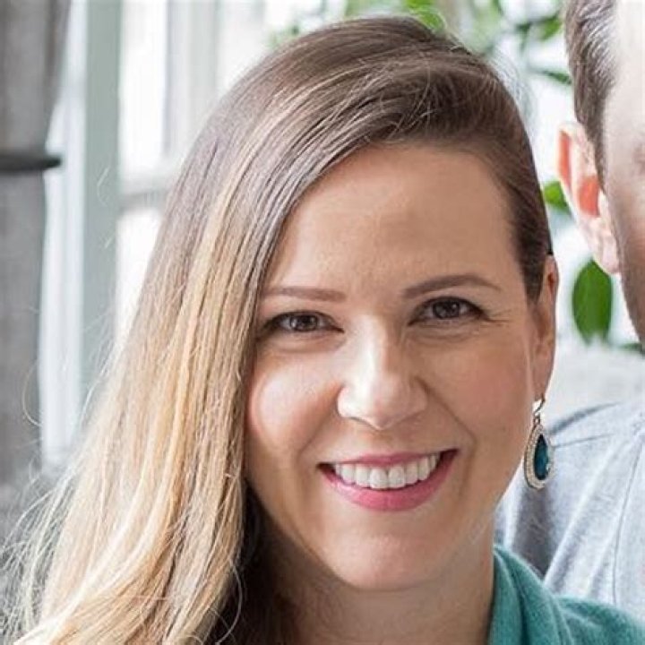 Dessi Parrish (Chef) - Age, Birthday, Bio, Facts, Family, Net Worth, Height & More