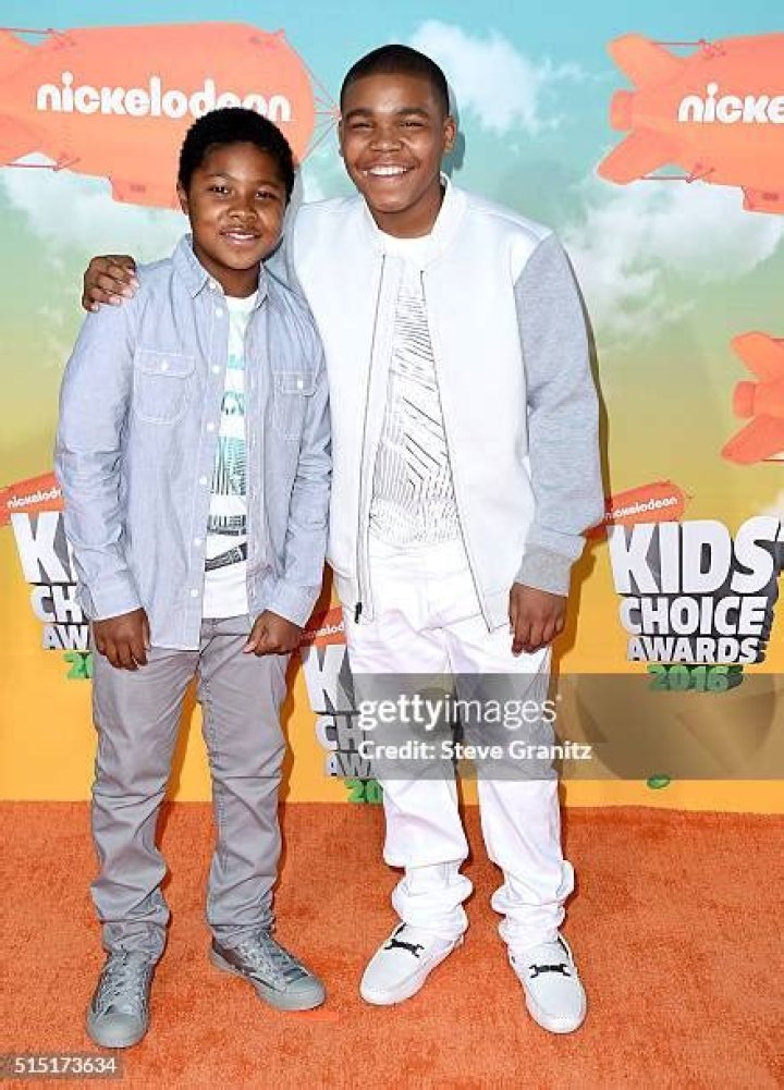 DeVion Harris (TV Actor) - Age, Birthday, Bio, Facts, Family, Net Worth, Height & More