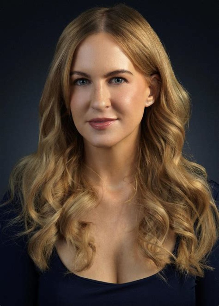 Diane Jennings Age | Wiki, Net worth, Bio, Height, Married?