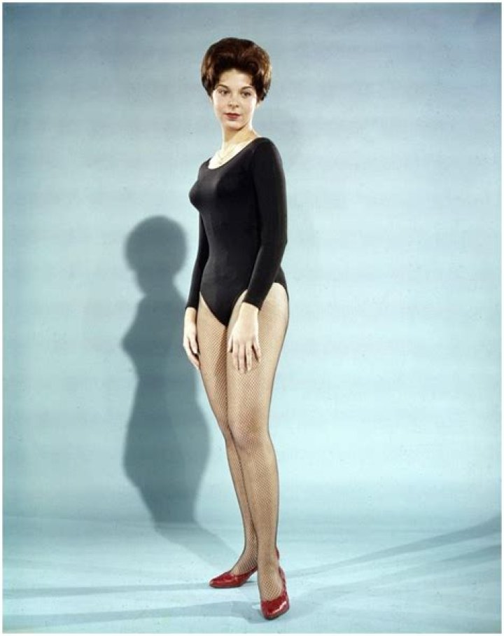 Dodie Stevens biografía, edad, altura, esposa, net worth, familia