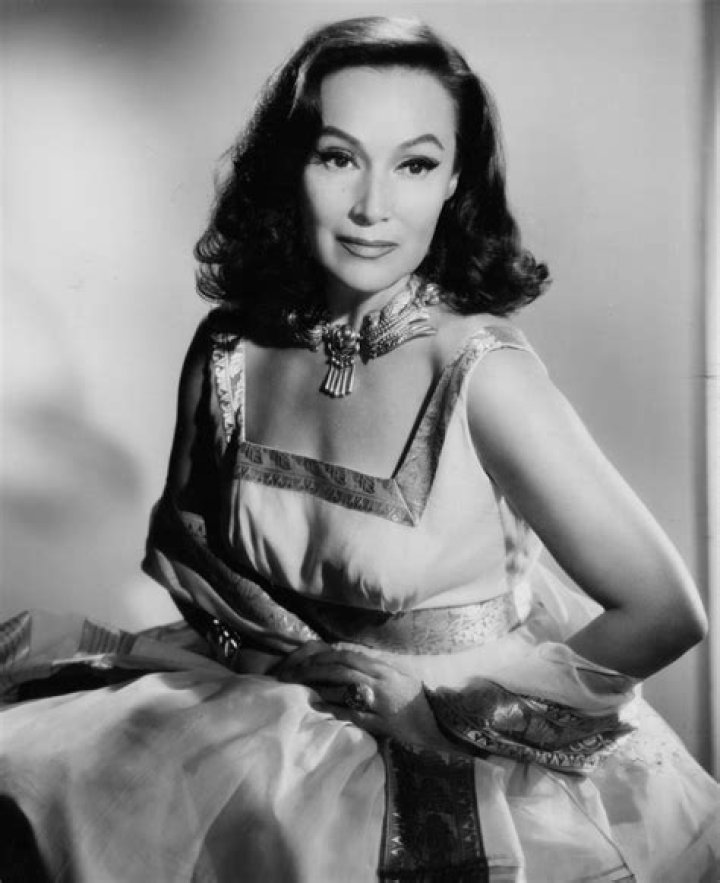 Dolores del Rio Biography, Age, Height, Husband, Net Worth, Family
