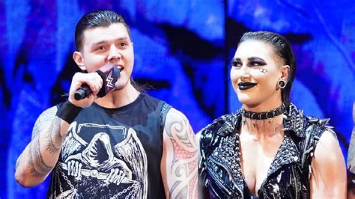 Dominik Mysterio Net Worth, Age, Height, Wife