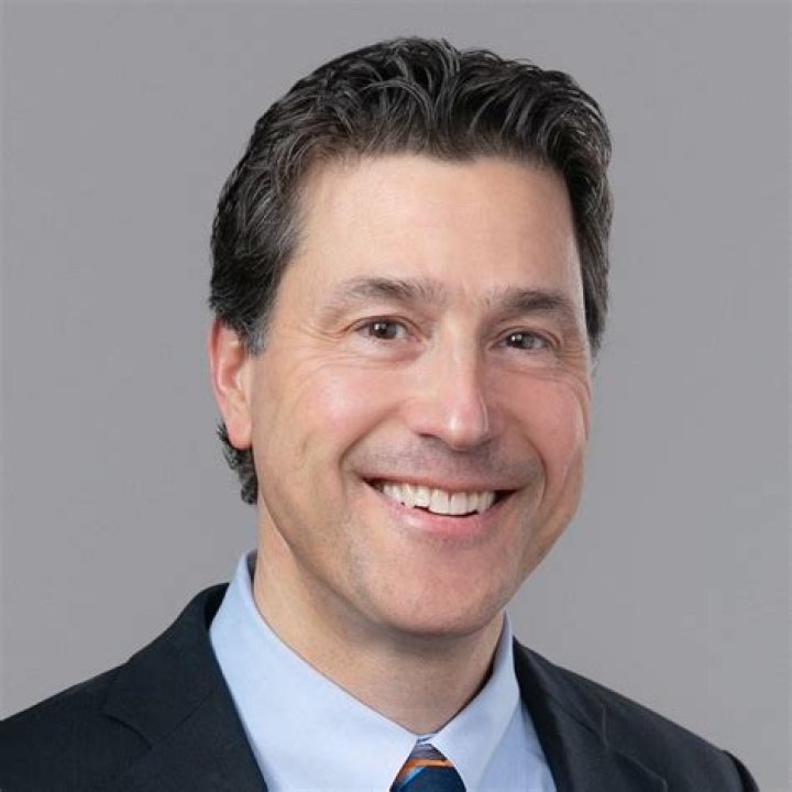 Dr. John Biography, Age, Height, Wife, Net Worth, Family