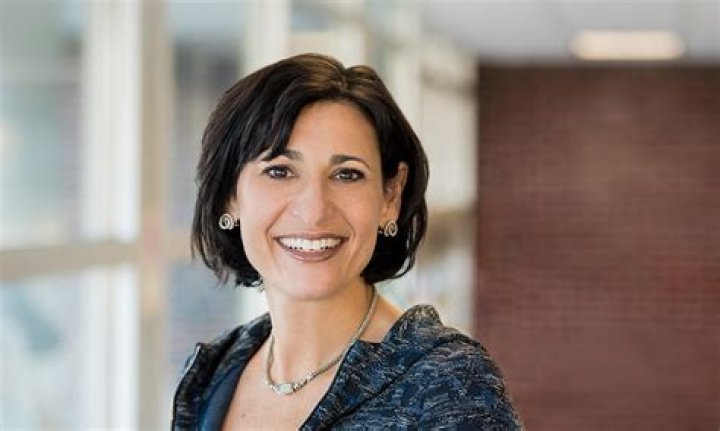 Dr. Rochelle Walensky Height, Weight, Net Worth, Age, Birthday, Wikipedia, Who, Instagram, Biography