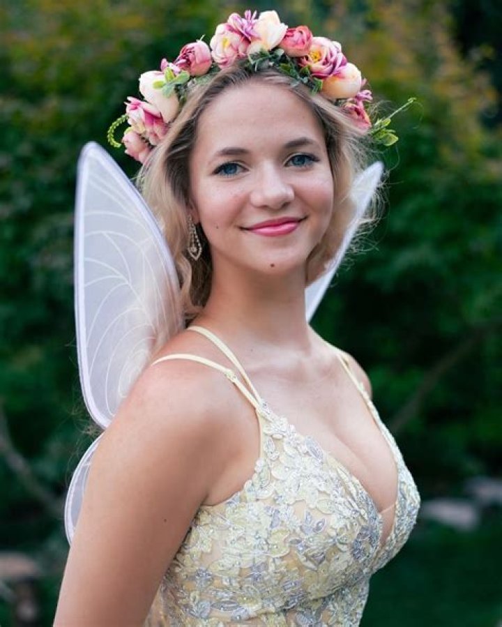 Emerald Gordon Wulf (Reality Star) - Age, Birthday, Bio, Facts, Family, Net Worth, Height & More