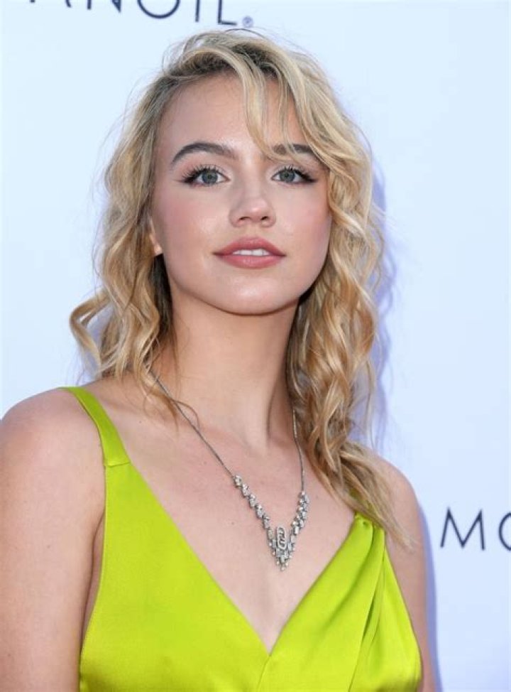 Emma Brooks McAllister Age | Wiki, Net worth, Bio, Height, Boyfriend