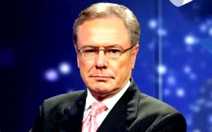 Enrique Gratas Biography, Age, Height, Wife, Net Worth, Family