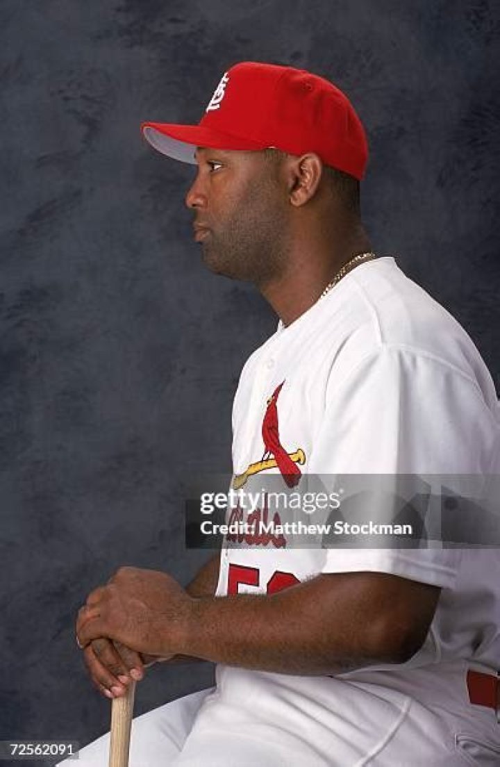 Ernie Young Biography, Age, Height, Wife, Net Worth, Family