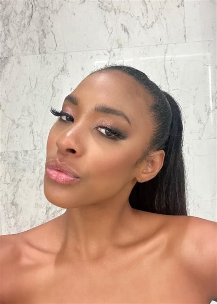 Eve Height, Weight, Net Worth, Age, Birthday, Wikipedia, Who, Nationality, Biography