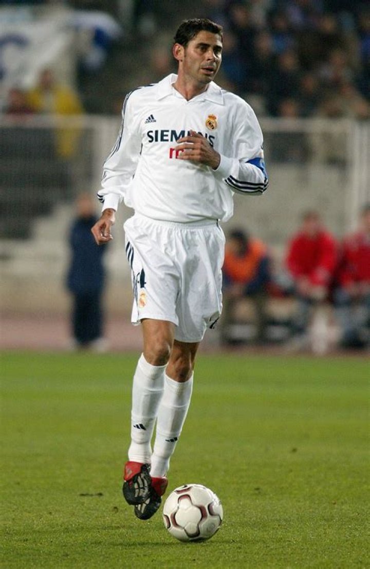 Fernando Hierro biografía, edad, altura, esposo, net worth, familia