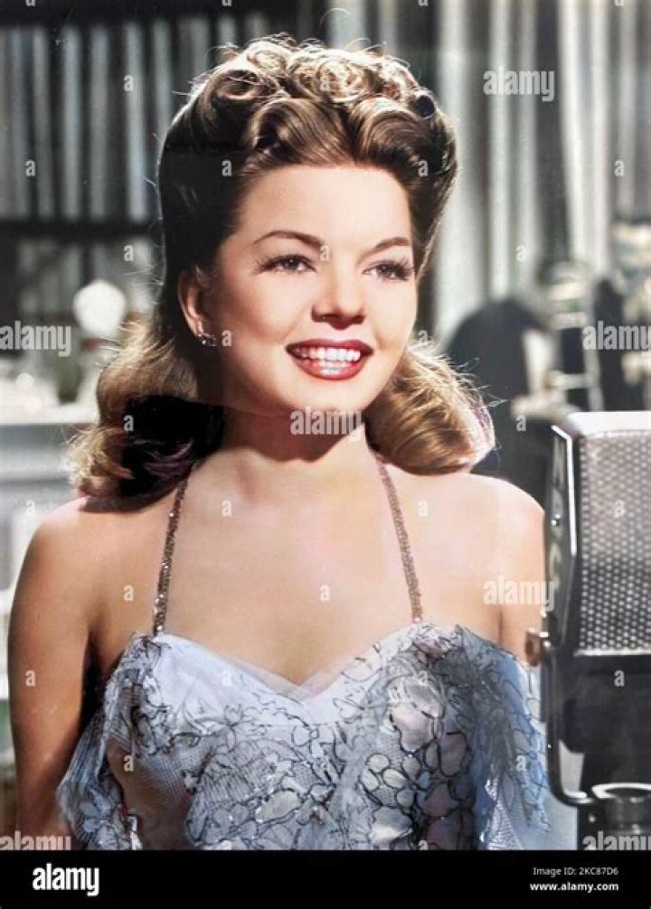 Frances Langford (Pop Singer) - Age, Birthday, Bio, Facts, Family, Net Worth, Height & More