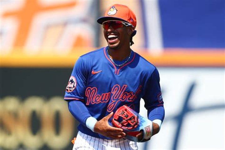 Francisco Lindor (Baseball Player) - Age, Birthday, Bio, Facts, Family, Net Worth, Height & More