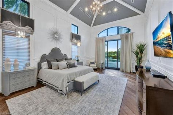 Fuzzy Zoeller Biography, Age, Height, Wife, Net Worth, Family