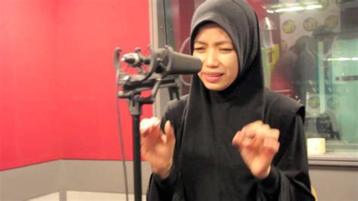 Fynn Jamal (World Music Singer) - Age, Birthday, Bio, Facts, Family, Net Worth, Height & More