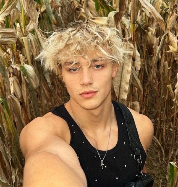 Astrology Birth Chart of Gage Bills (TikTok Star) 2024