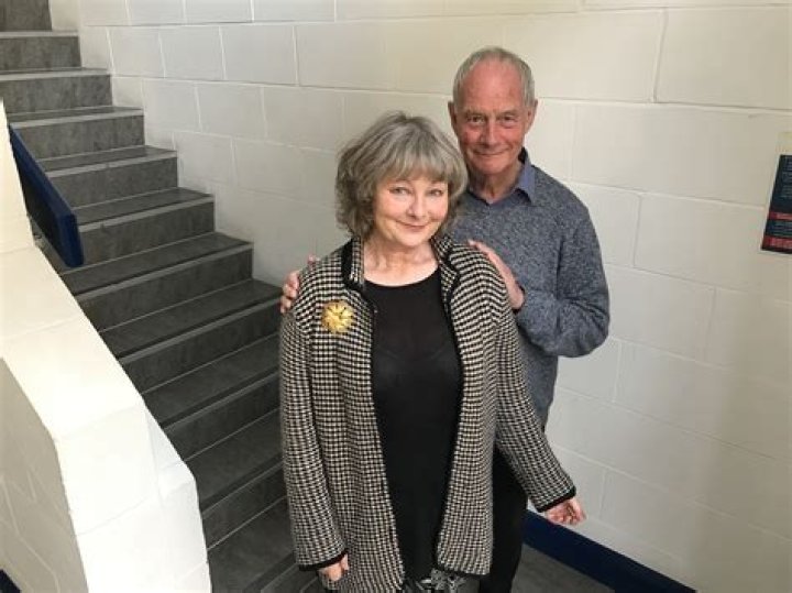 How tall is Geoffrey Beevers