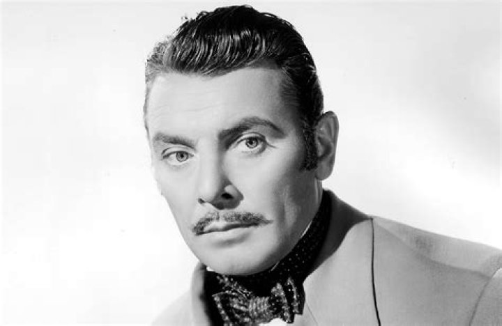 George Brent biografía, edad, altura, esposo, net worth, familia