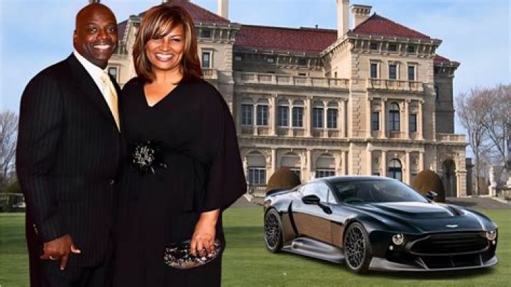 Who is George Clarke Wife After Divorce From Ex-wife Catriona Drummond? His Net Worth & Wife Pictures. 2022