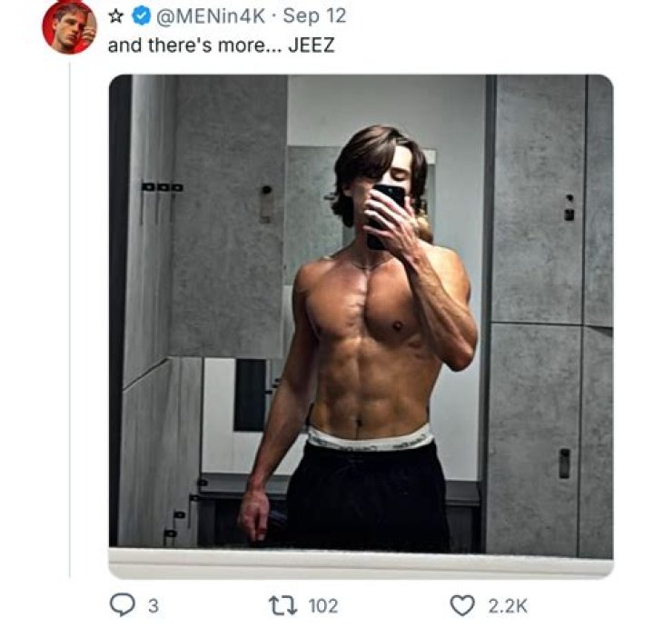 How tall is Georgie Farmer