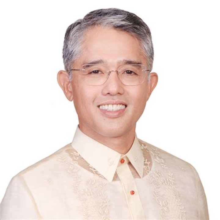 Gilbert Remulla Biography, Age, Height, Wife, Net Worth, Family