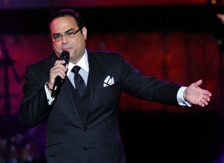 Gilberto Santa Rosa Biography, Age, Height, Wife, Net Worth, Family