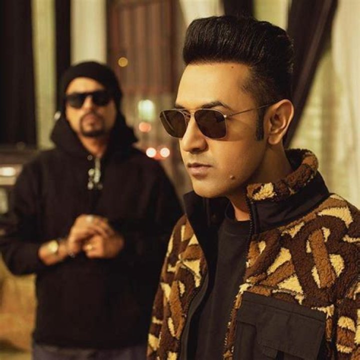 Gippy Grewal Wiki, Age, Height, Weight, Wife, Movies, Songs