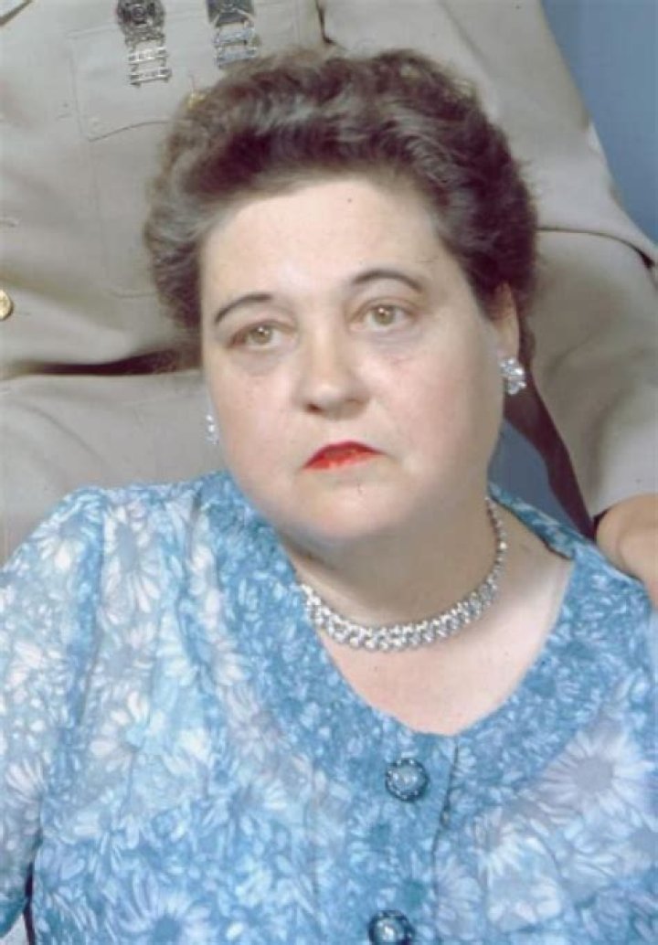 Gladys Presley (Family Member) - Age, Birthday, Bio, Facts, Family, Net Worth, Height & More