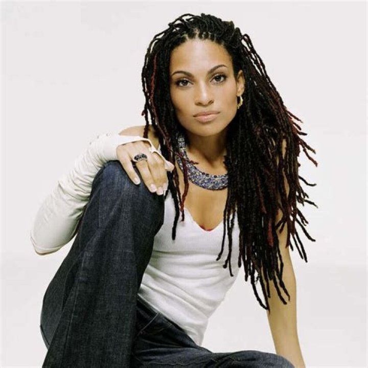 Goapele (Soul Singer) - Age, Birthday, Bio, Facts, Family, Net Worth, Height & More