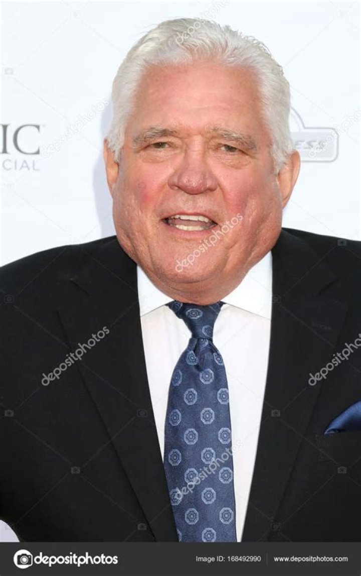 GW Bailey (Movie Actor) - Age, Birthday, Bio, Facts, Family, Net Worth, Height & More