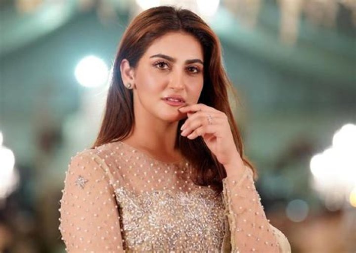 Hiba Bukhari Biography, Age, Height, Husband, Net Worth, Family