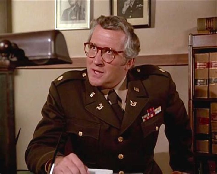 Howard Platt (TV Actor) - Age, Birthday, Bio, Facts, Family, Net Worth, Height & More