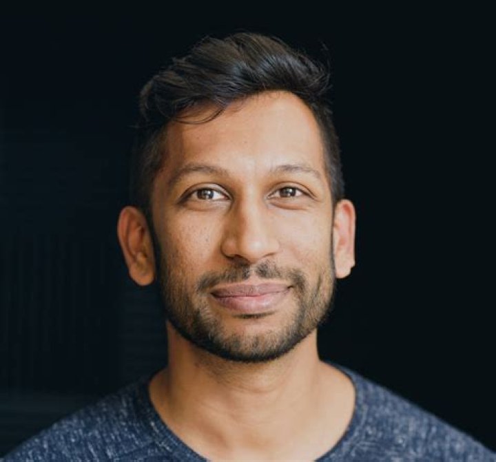 Hrishikesh Hirway Height, Weight, Net Worth, Age, Birthday, Wikipedia, Who, Instagram, Biography