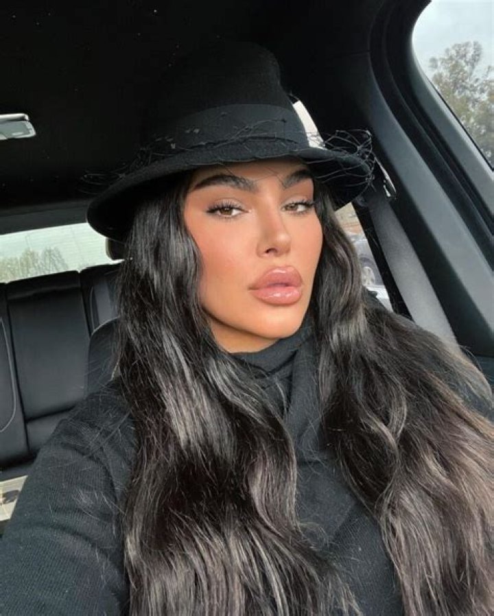 Hrush Achemyan Height, Weight, Net Worth, Age, Birthday, Wikipedia, Who, Nationality, Biography