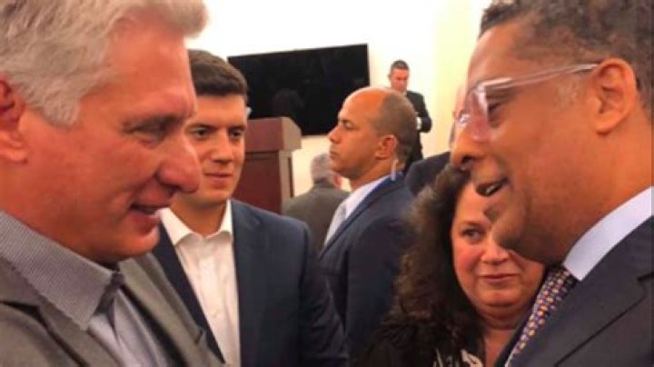 Hugo Cancio biografía, edad, altura, esposo, net worth, familia