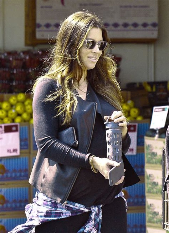 Fit MamaInside Jessica Biel’s Post-Baby Weight Loss Plan