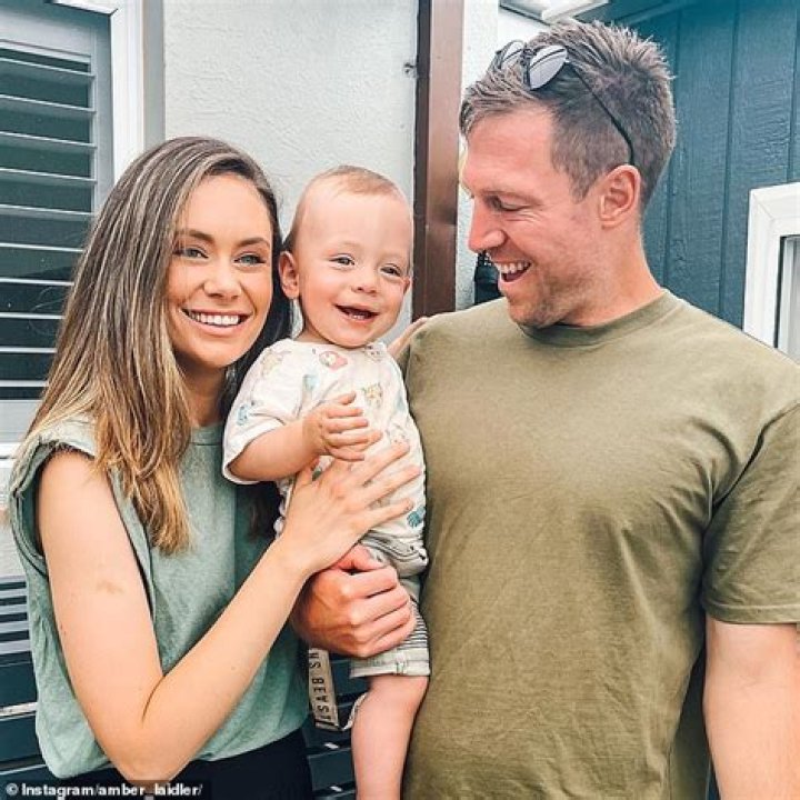 
Is Angie Asimus Pregnant With Husband Chris Abbott? Details About Her Pregnancy 