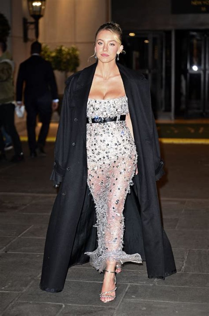 
Is Glyn Wise From Big Brother Married? Reality Star Turning Into Priest Stuns Fans 