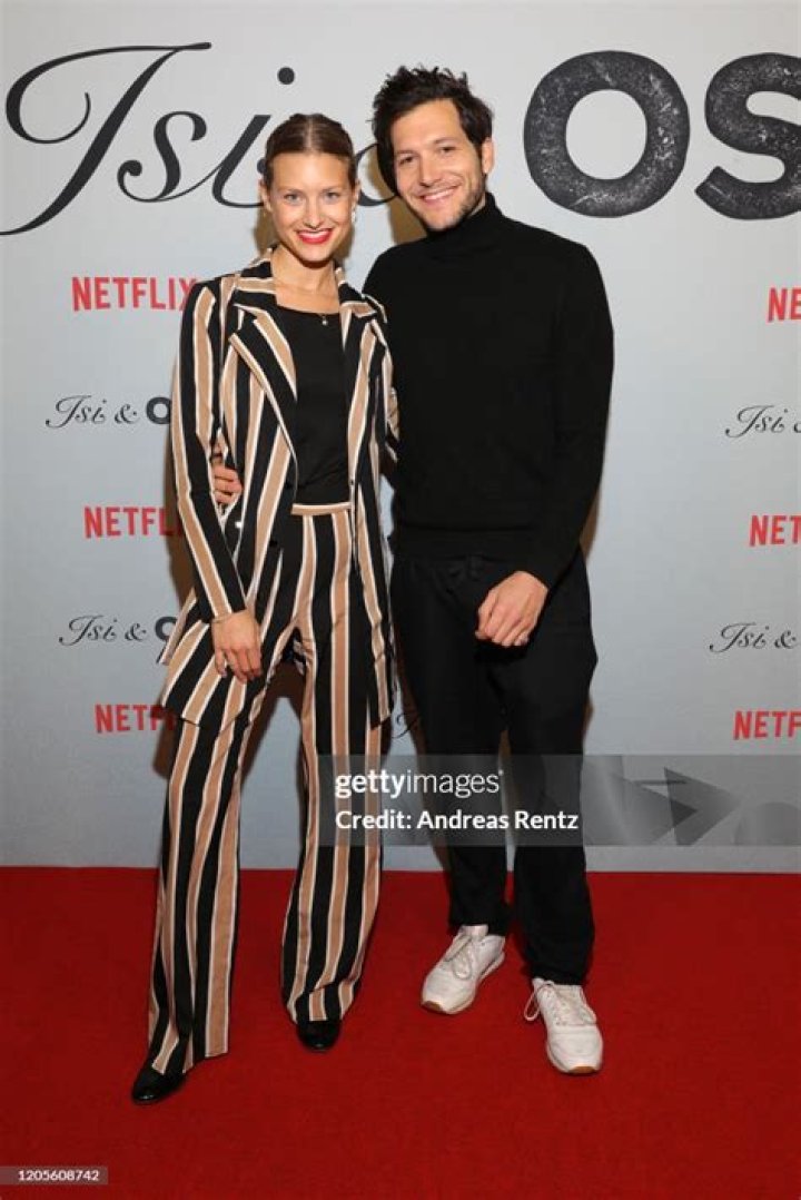 
Is Jeff Wilbusch Married? Keep Breathing Actor’s Wife And Ethnicity Revealed 