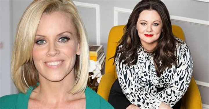 Is Melissa McCarthy related to jenny McCarthy?