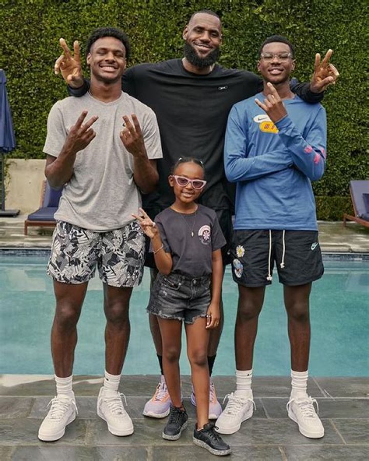 Is that LeBron’s family in Space Jam? – Celebrity.fm – #1 Official Stars, Business & People Network, Wiki, Success story, Biography & Quotes