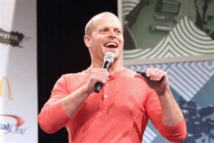 
Is Tim Ferriss Married? Age, Ethnicity, Girlfriend, Diet 