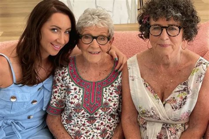 
Isabelle Silbery Height, Weight, Net Worth, Age, Birthday, Wikipedia, Who, Nationality, Biography 