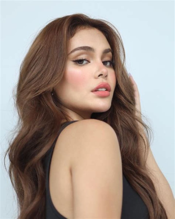 Ivana Alawi (Instagram Star) - Age, Birthday, Bio, Facts, Family, Net Worth, Height & More